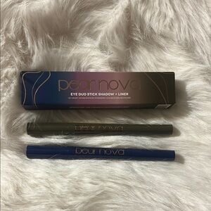 Pear Nova Eye Duo Stick Shadow + Liner Set